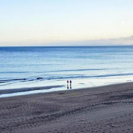 Lägenhet Single With Half Board, Wifi, Pool, Beach